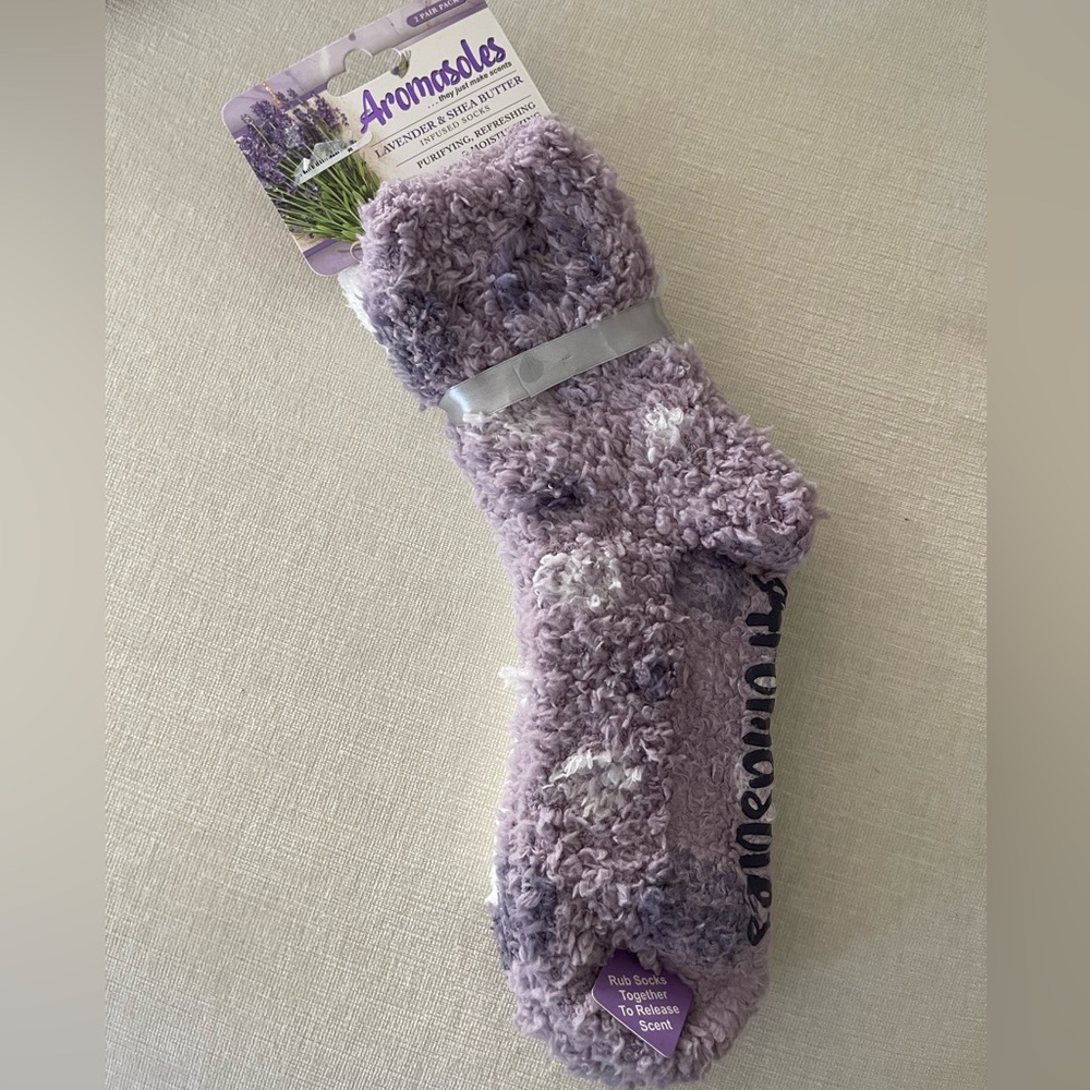 T.J.Maxx Lavender Aromasoles Socks